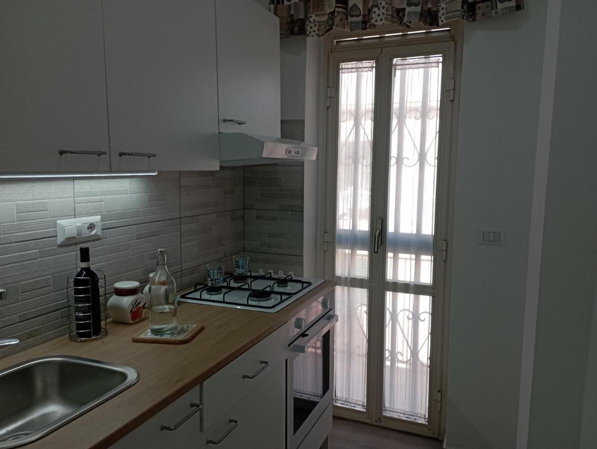 Casa Ingam - Mini Appartamento Sul Litorale Di Torre Del Greco Bagian luar foto